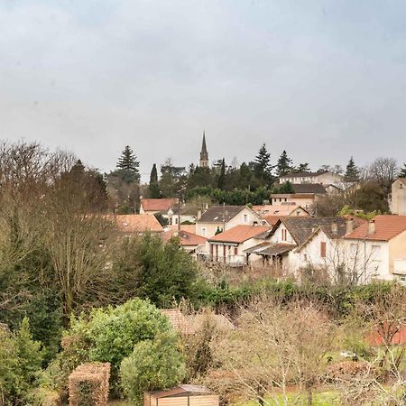 Le Ambroise - T3 Spacieux Et Calme Avec Parking Gratuit Bergerac Exterior foto
